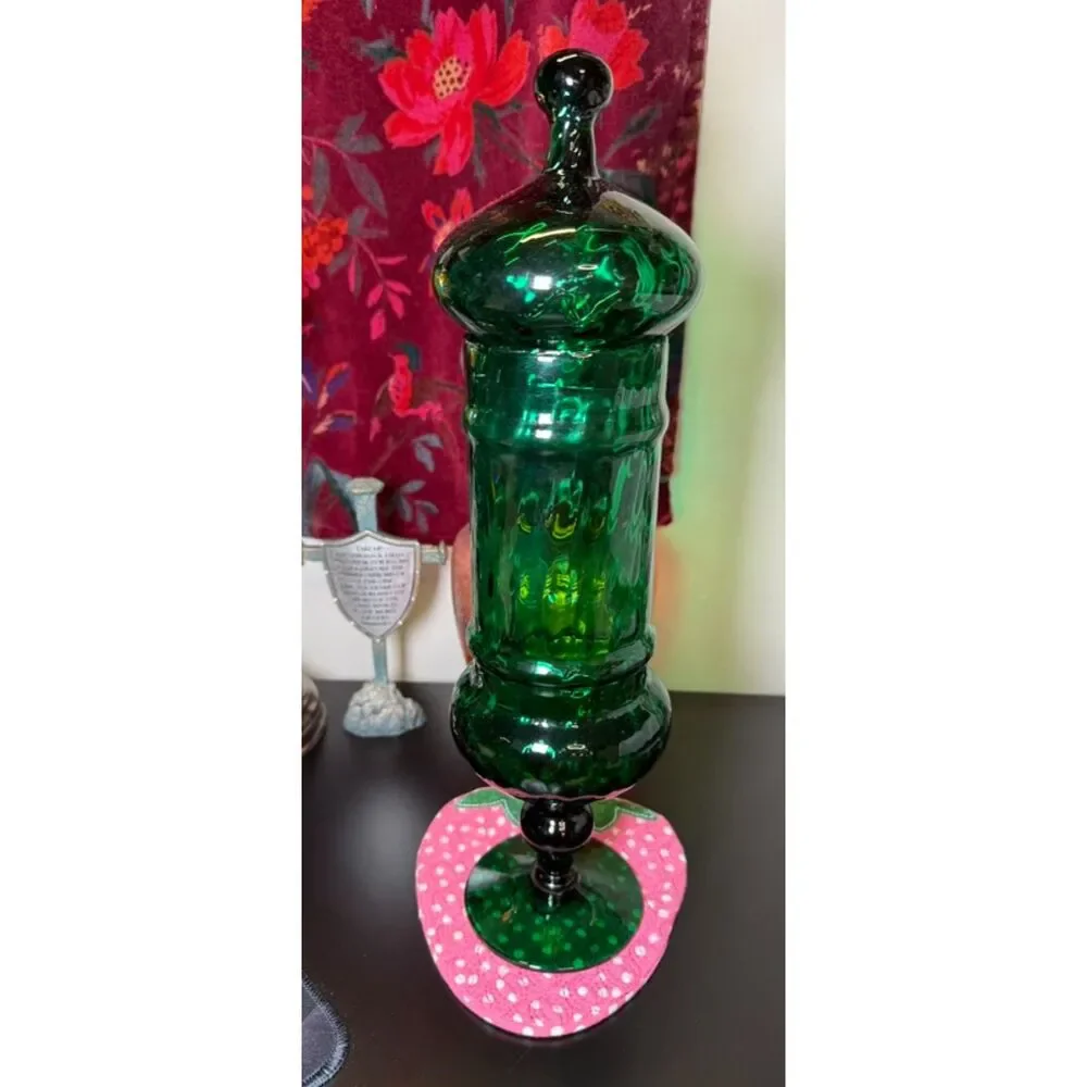Fabulous Piece of Green Italian Empoli, Lidded Apothecary Jar